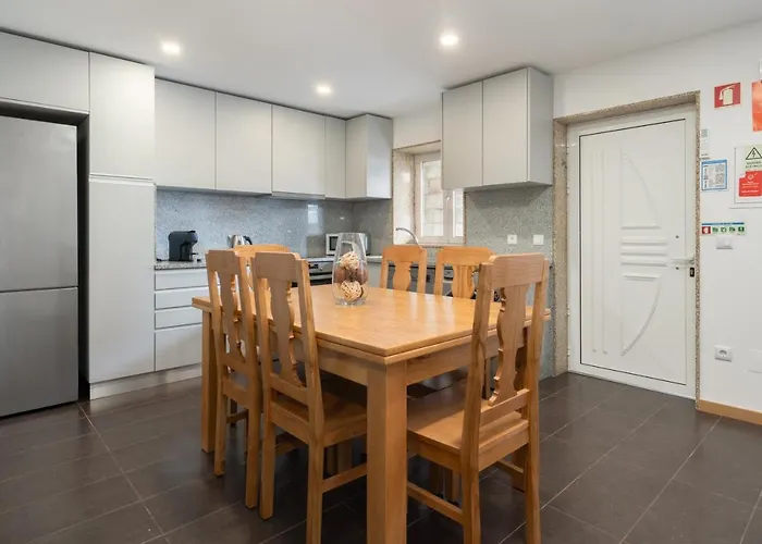 شقة Casa Petisqueira 88-paredes-oporto *